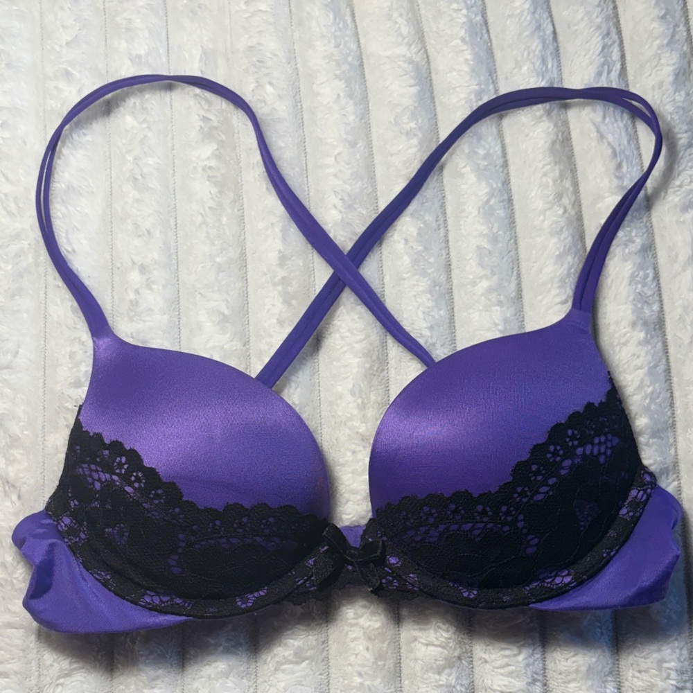 Victoria’s Secret Purple with Black Lace Very Sexy Push Up Bra